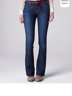 Lucky Brand mid-rise Sofia Boot Jeans size 6/28